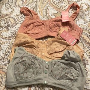 3 front closure bras